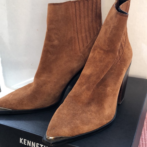 KENNETH COLE OLIVIA SUEDE TAN BOOTIES - Picture 7 of 10